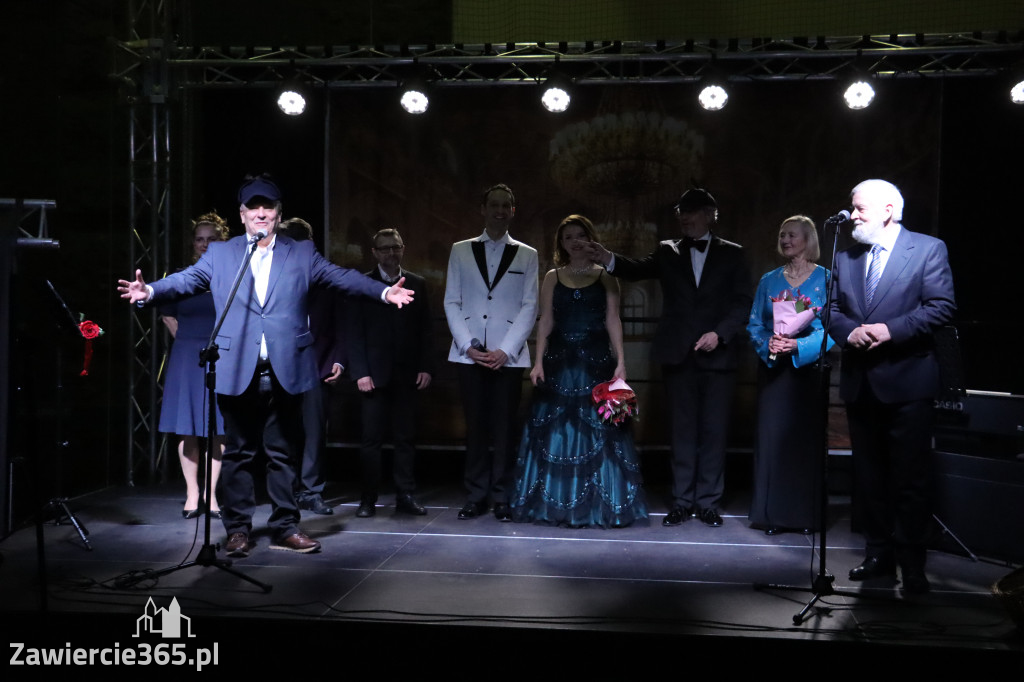 Fotorelacja: Koncert z okazji Dnia Kobiet w Kroczycach