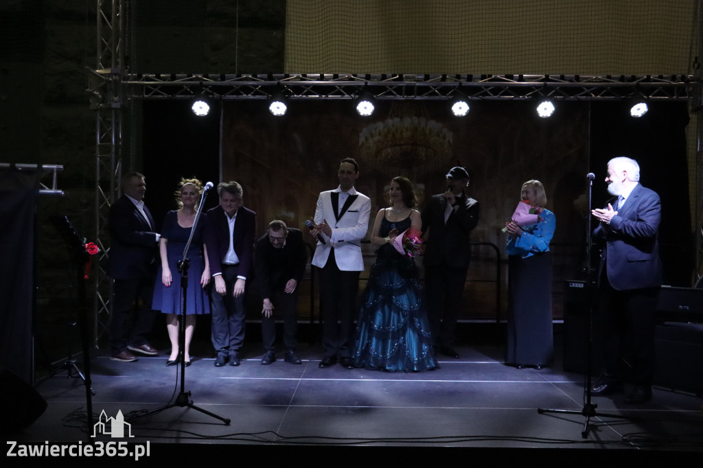 Fotorelacja: Koncert z okazji Dnia Kobiet w Kroczycach