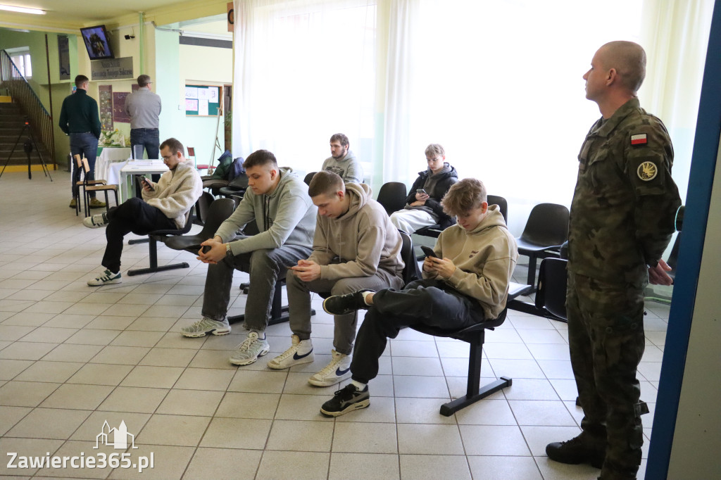 Fotorelacja: Rozpoczęcie kwalifikacji wojskowej w Powiecie Zawierciańskim