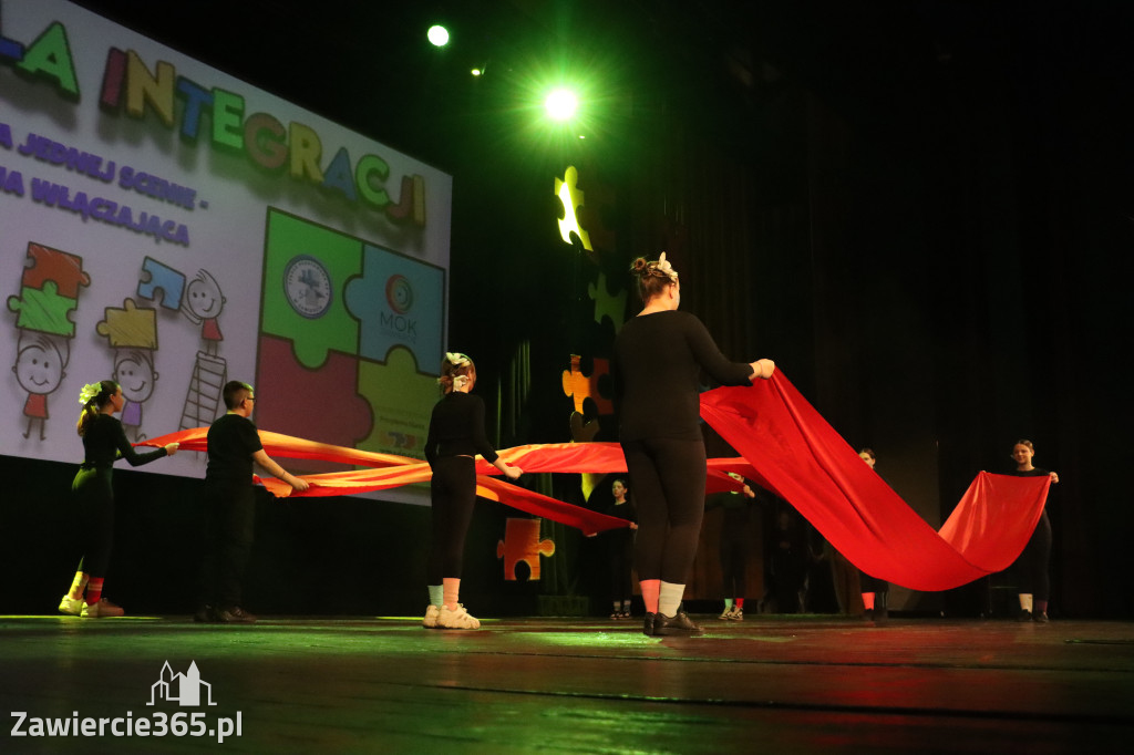 Fotorelacja I: GALA INTEGRACJI zorganizowana przez Szkoła Podstawowa nr 4 w Zawierciu