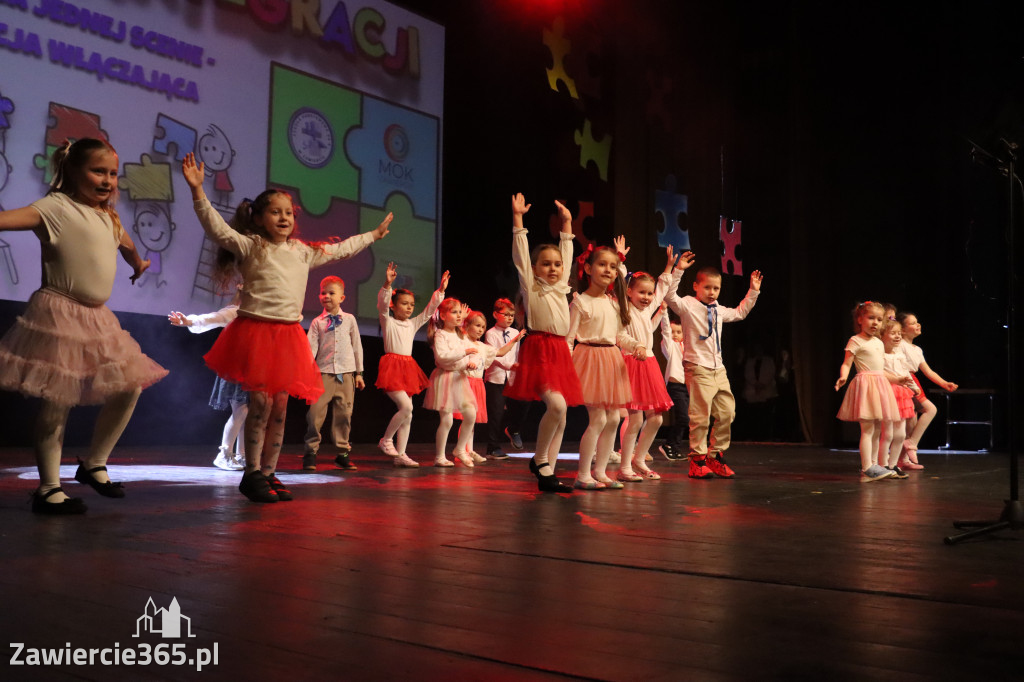 Fotorelacja I: GALA INTEGRACJI zorganizowana przez Szkoła Podstawowa nr 4 w Zawierciu