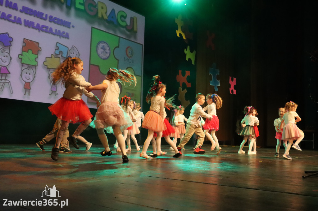 Fotorelacja I: GALA INTEGRACJI zorganizowana przez Szkoła Podstawowa nr 4 w Zawierciu