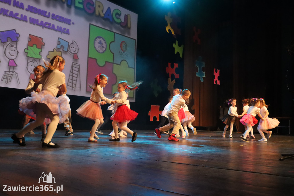 Fotorelacja I: GALA INTEGRACJI zorganizowana przez Szkoła Podstawowa nr 4 w Zawierciu