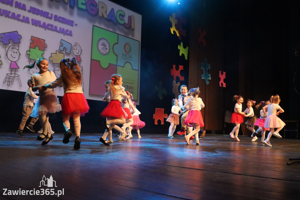 Fotorelacja I: GALA INTEGRACJI zorganizowana przez Szkoła Podstawowa nr 4 w Zawierciu