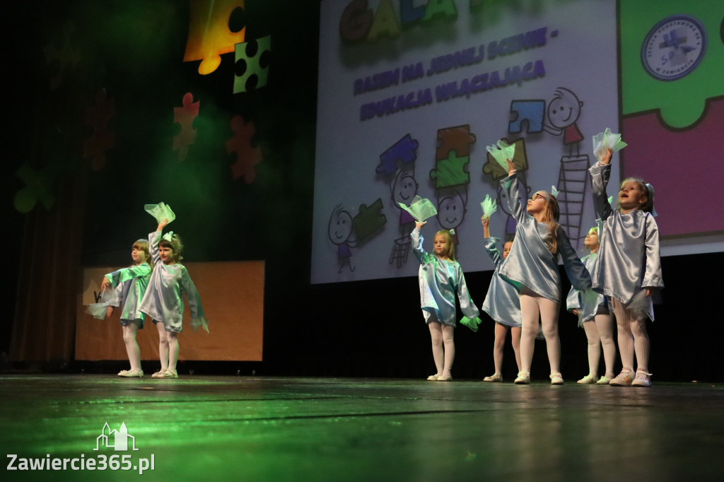 Fotorelacja I: GALA INTEGRACJI zorganizowana przez Szkoła Podstawowa nr 4 w Zawierciu