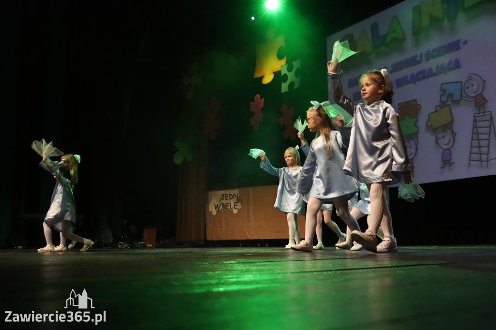 Fotorelacja I: GALA INTEGRACJI zorganizowana przez Szkoła Podstawowa nr 4 w Zawierciu