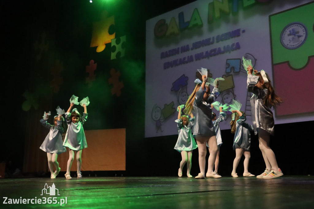 Fotorelacja I: GALA INTEGRACJI zorganizowana przez Szkoła Podstawowa nr 4 w Zawierciu