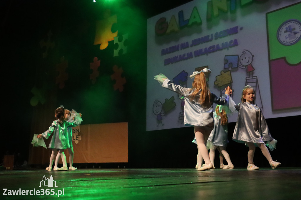 Fotorelacja I: GALA INTEGRACJI zorganizowana przez Szkoła Podstawowa nr 4 w Zawierciu