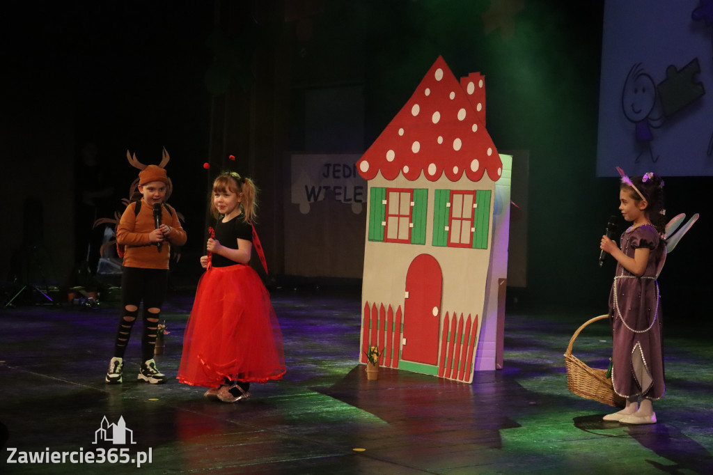 Fotorelacja I: GALA INTEGRACJI zorganizowana przez Szkoła Podstawowa nr 4 w Zawierciu