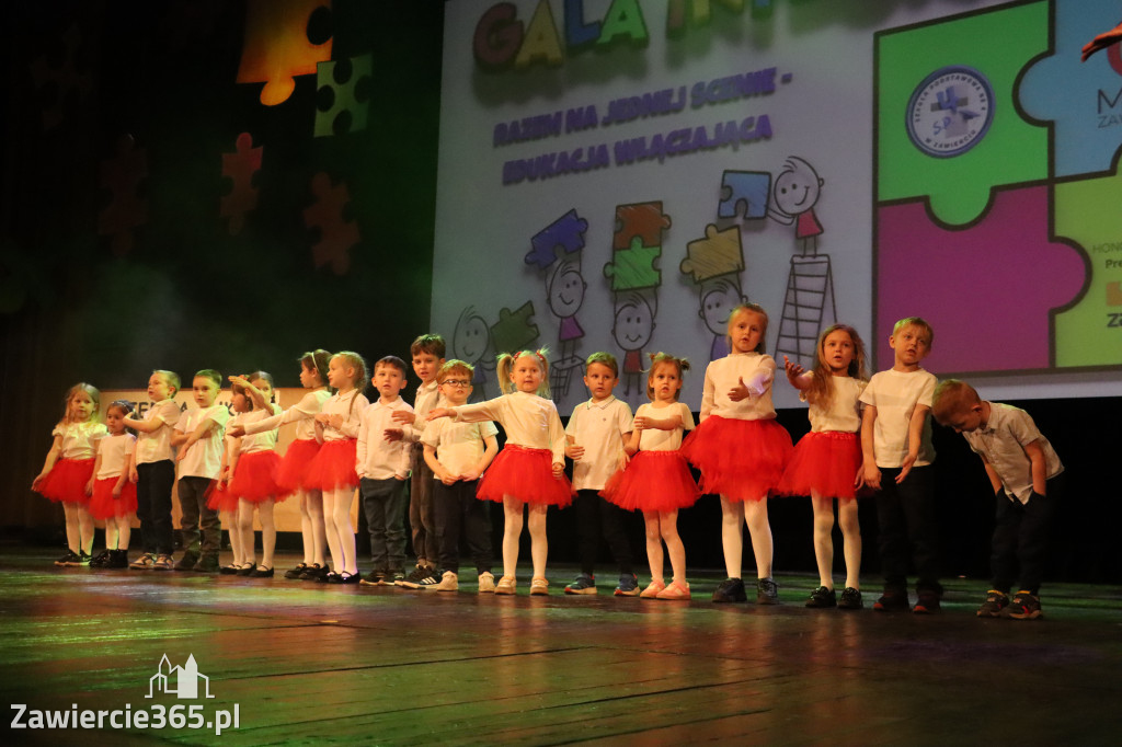 Fotorelacja I: GALA INTEGRACJI zorganizowana przez Szkoła Podstawowa nr 4 w Zawierciu
