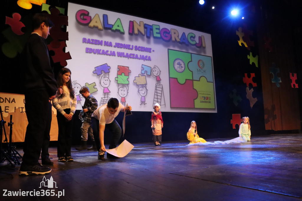 Fotorelacja I: GALA INTEGRACJI zorganizowana przez Szkoła Podstawowa nr 4 w Zawierciu