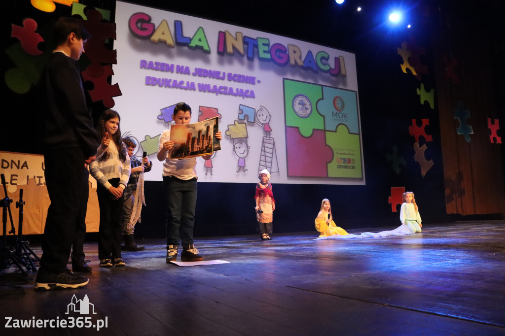 Fotorelacja I: GALA INTEGRACJI zorganizowana przez Szkoła Podstawowa nr 4 w Zawierciu