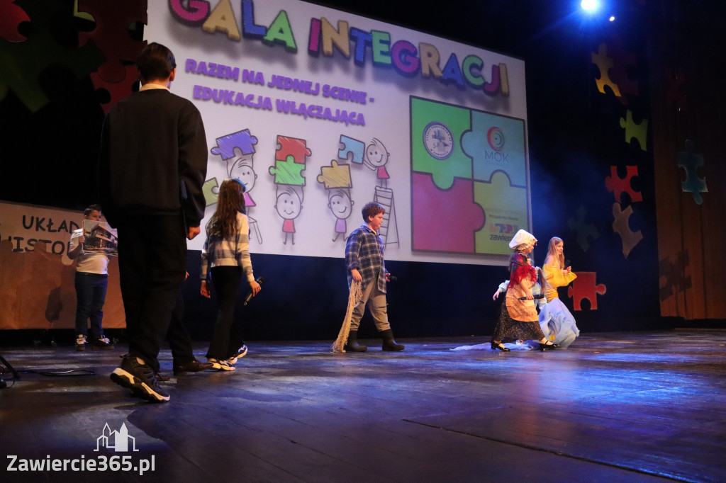 Fotorelacja I: GALA INTEGRACJI zorganizowana przez Szkoła Podstawowa nr 4 w Zawierciu