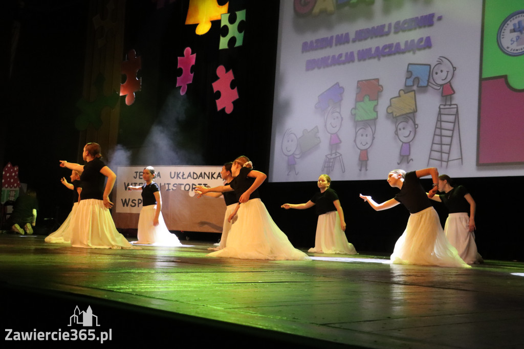 Fotorelacja II: GALA INTEGRACJI zorganizowana przez Szkoła Podstawowa nr 4 w Zawierciu