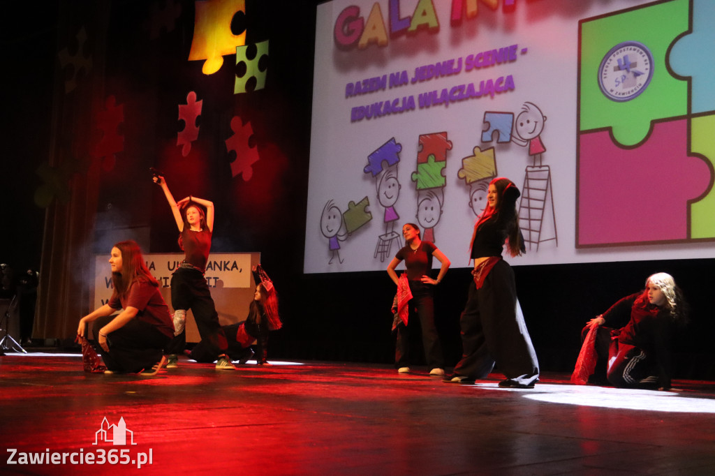 Fotorelacja II: GALA INTEGRACJI zorganizowana przez Szkoła Podstawowa nr 4 w Zawierciu