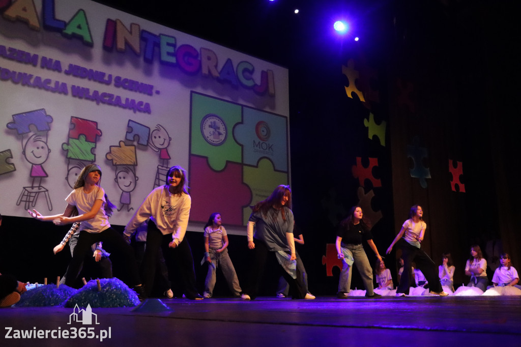 Fotorelacja II: GALA INTEGRACJI zorganizowana przez Szkoła Podstawowa nr 4 w Zawierciu