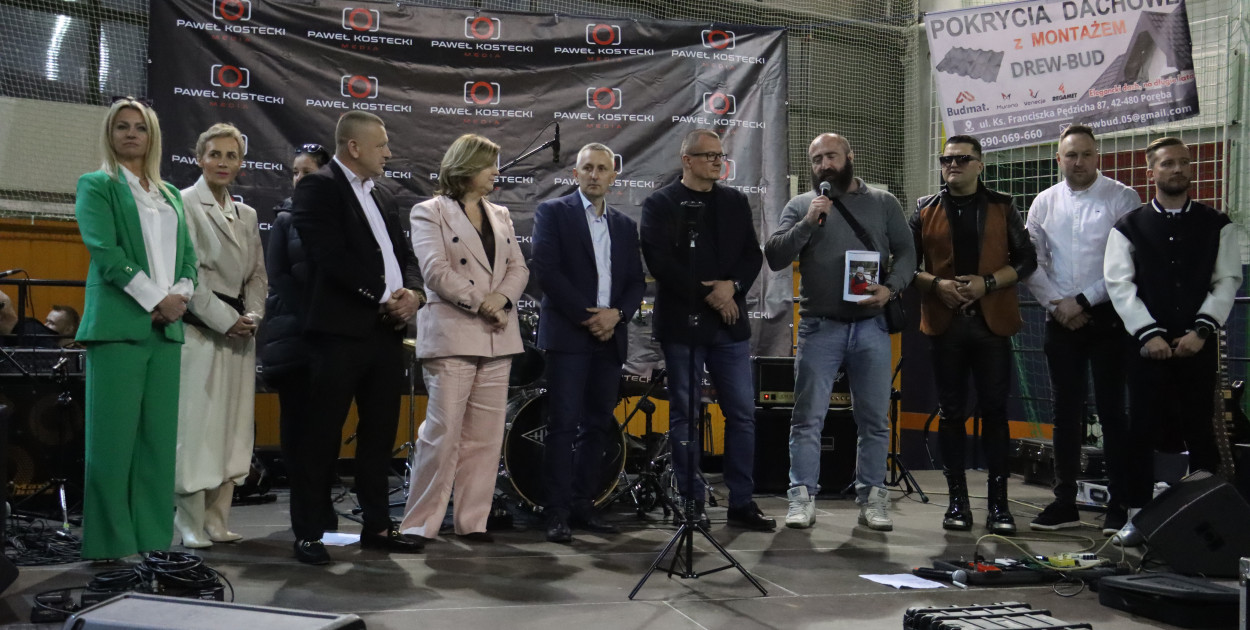 Fotorelacja: Artyści vs Policja - wydarzenie charytatywne w Zawierciu