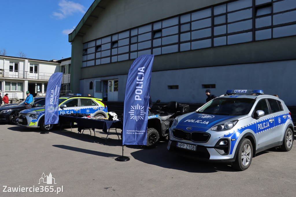 Fotorelacja: Artyści vs Policja - wydarzenie charytatywne w Zawierciu