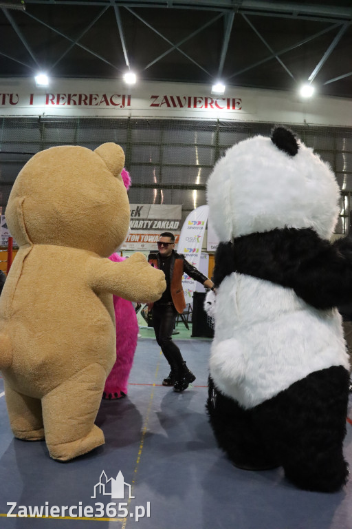 Fotorelacja: Artyści vs Policja - wydarzenie charytatywne w Zawierciu