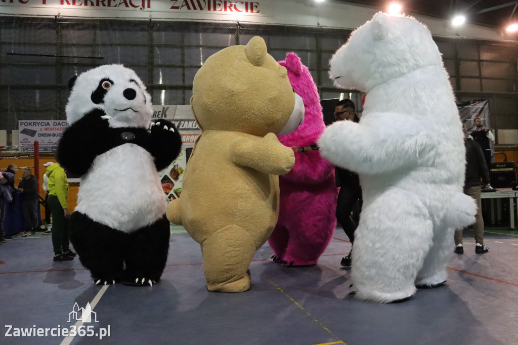 Fotorelacja: Artyści vs Policja - wydarzenie charytatywne w Zawierciu