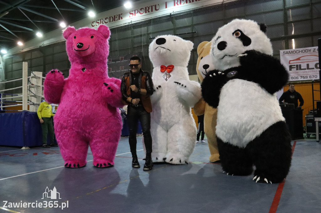 Fotorelacja: Artyści vs Policja - wydarzenie charytatywne w Zawierciu