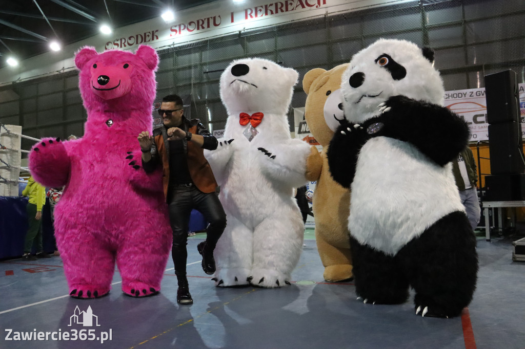 Fotorelacja: Artyści vs Policja - wydarzenie charytatywne w Zawierciu