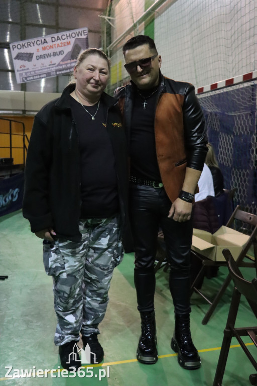 Fotorelacja: Artyści vs Policja - wydarzenie charytatywne w Zawierciu