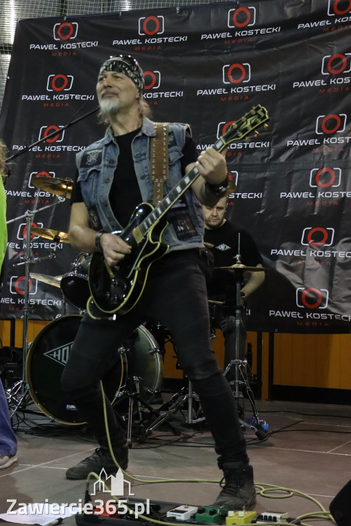 Fotorelacja: Artyści vs Policja - wydarzenie charytatywne w Zawierciu