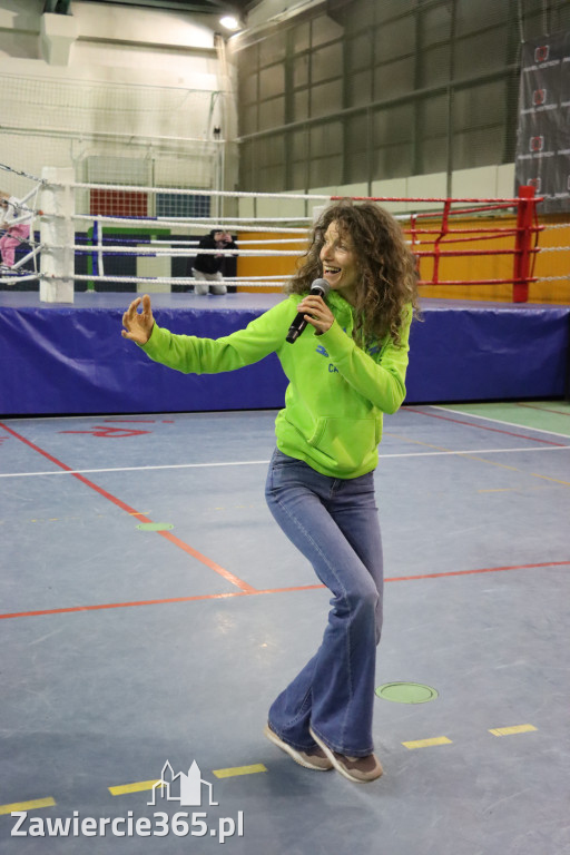 Fotorelacja: Artyści vs Policja - wydarzenie charytatywne w Zawierciu