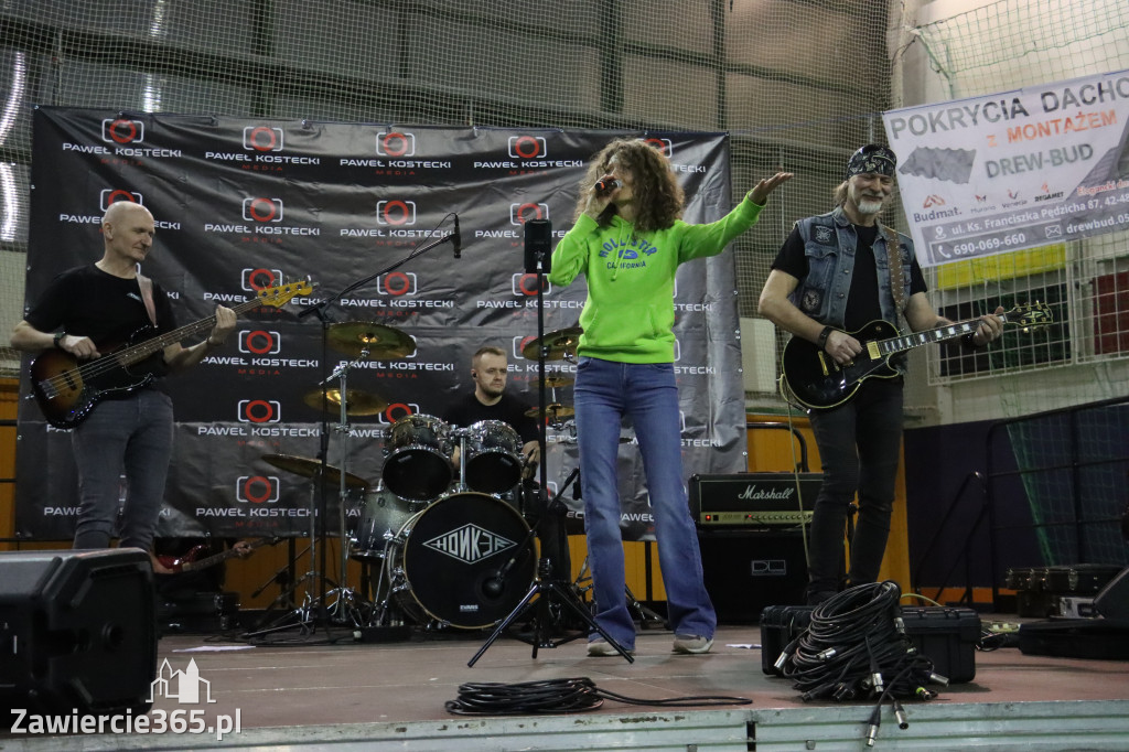 Fotorelacja: Artyści vs Policja - wydarzenie charytatywne w Zawierciu