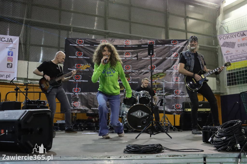 Fotorelacja: Artyści vs Policja - wydarzenie charytatywne w Zawierciu