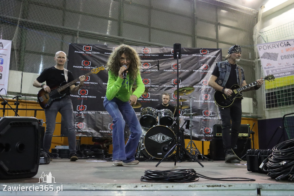 Fotorelacja: Artyści vs Policja - wydarzenie charytatywne w Zawierciu