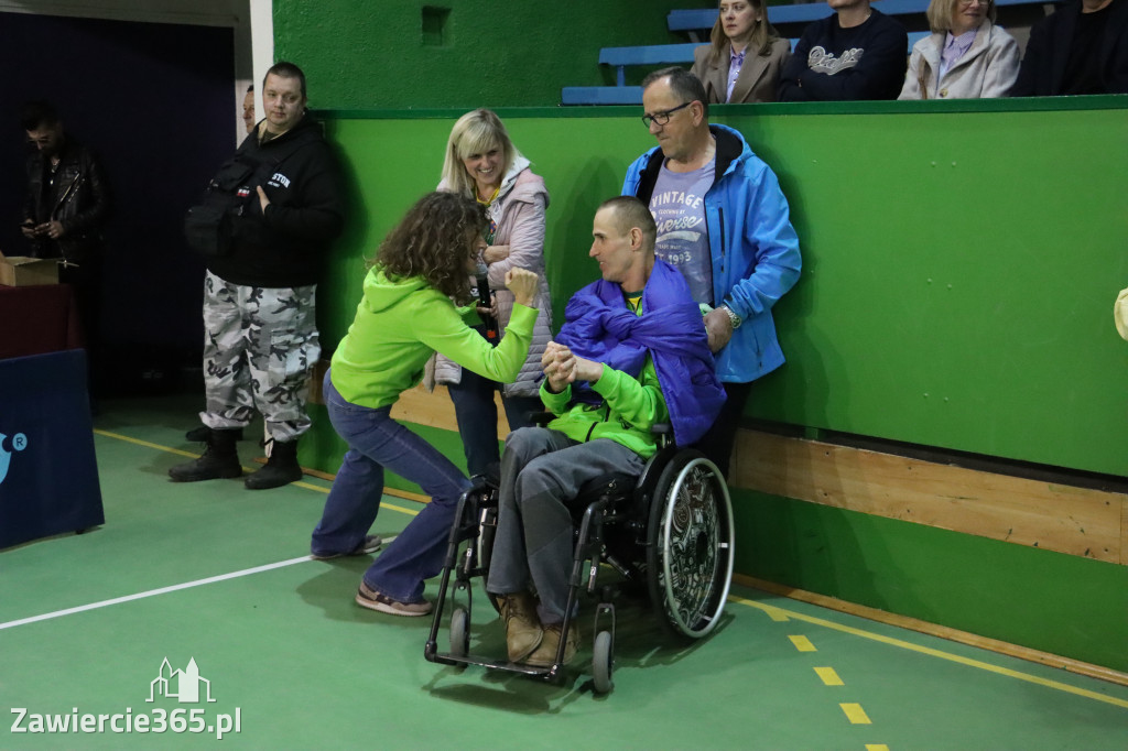 Fotorelacja: Artyści vs Policja - wydarzenie charytatywne w Zawierciu