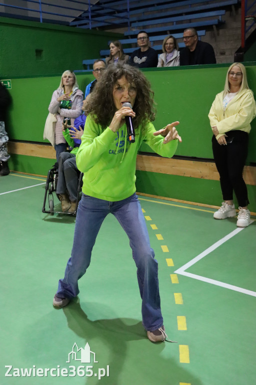 Fotorelacja: Artyści vs Policja - wydarzenie charytatywne w Zawierciu