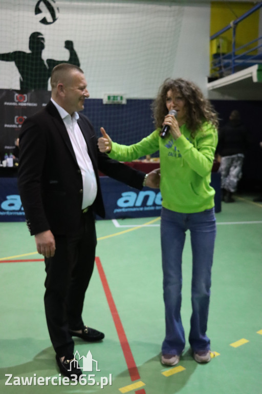 Fotorelacja: Artyści vs Policja - wydarzenie charytatywne w Zawierciu