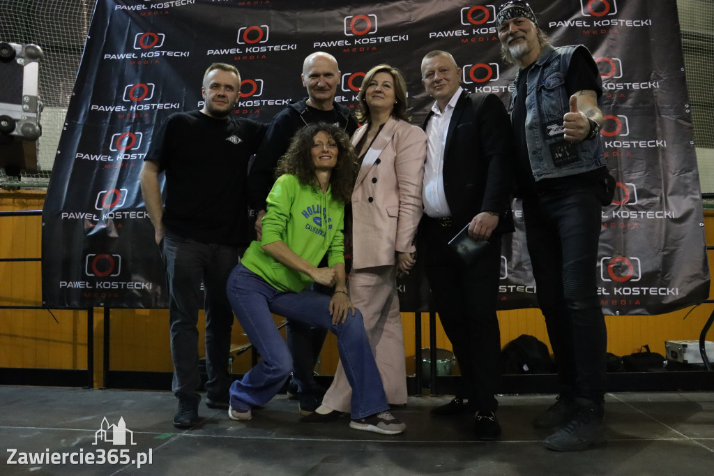 Fotorelacja: Artyści vs Policja - wydarzenie charytatywne w Zawierciu