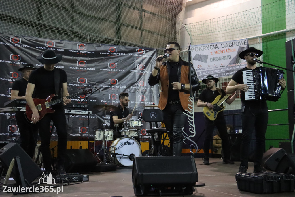 Fotorelacja: Artyści vs Policja - wydarzenie charytatywne w Zawierciu