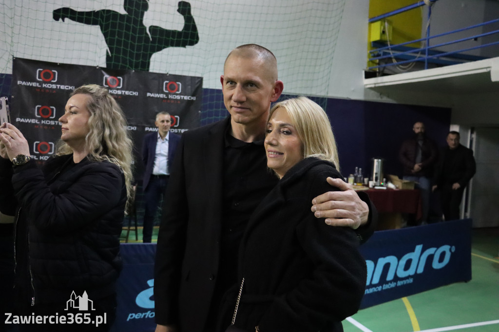 Fotorelacja: Artyści vs Policja - wydarzenie charytatywne w Zawierciu