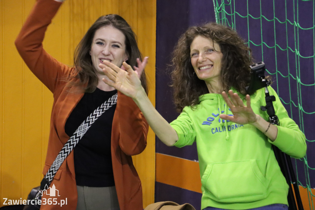 Fotorelacja: Artyści vs Policja - wydarzenie charytatywne w Zawierciu