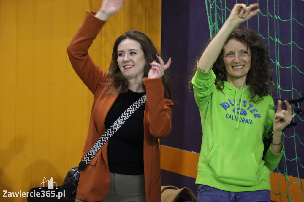 Fotorelacja: Artyści vs Policja - wydarzenie charytatywne w Zawierciu