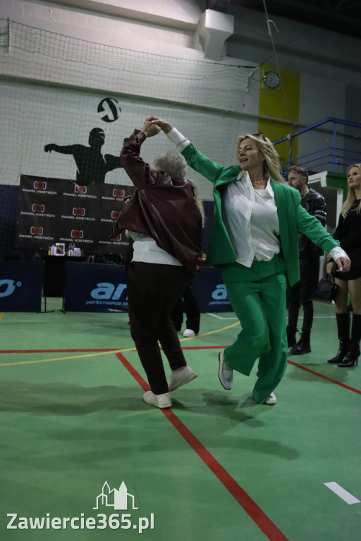 Fotorelacja: Artyści vs Policja - wydarzenie charytatywne w Zawierciu