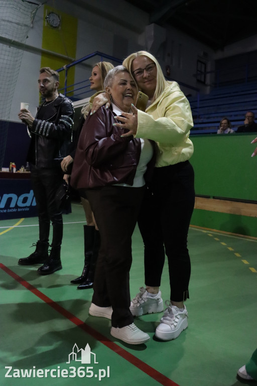 Fotorelacja: Artyści vs Policja - wydarzenie charytatywne w Zawierciu