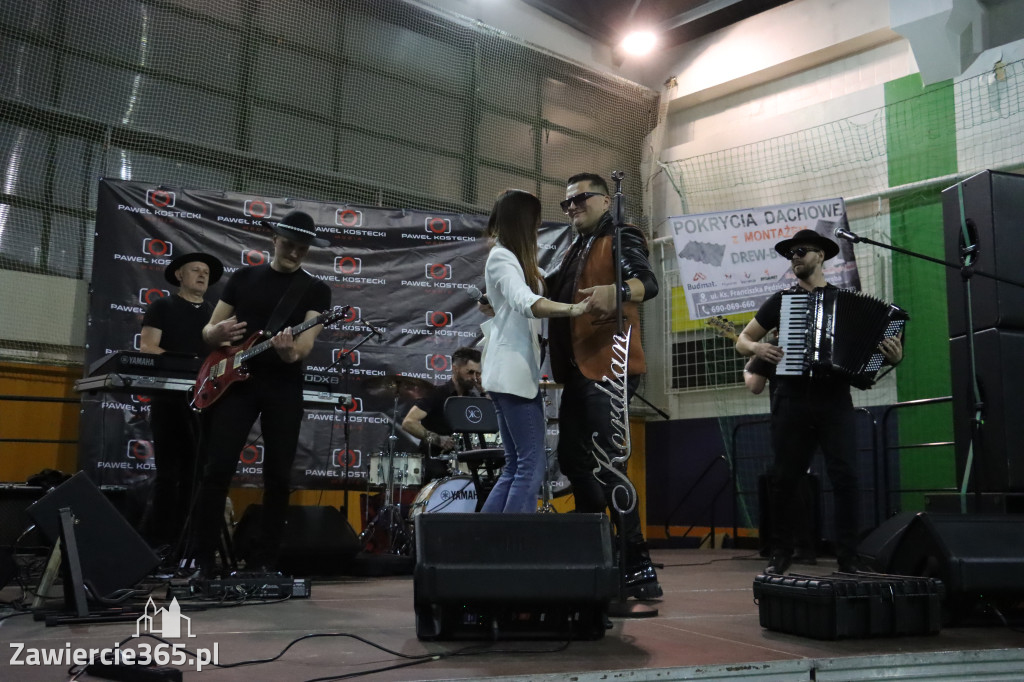 Fotorelacja: Artyści vs Policja - wydarzenie charytatywne w Zawierciu