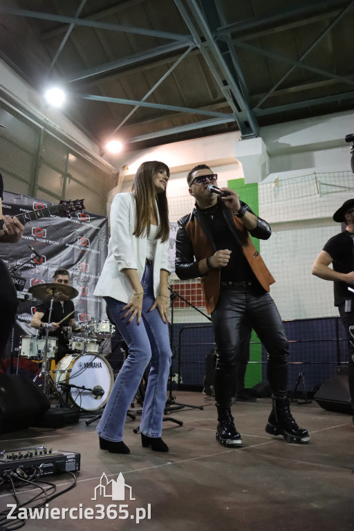 Fotorelacja: Artyści vs Policja - wydarzenie charytatywne w Zawierciu