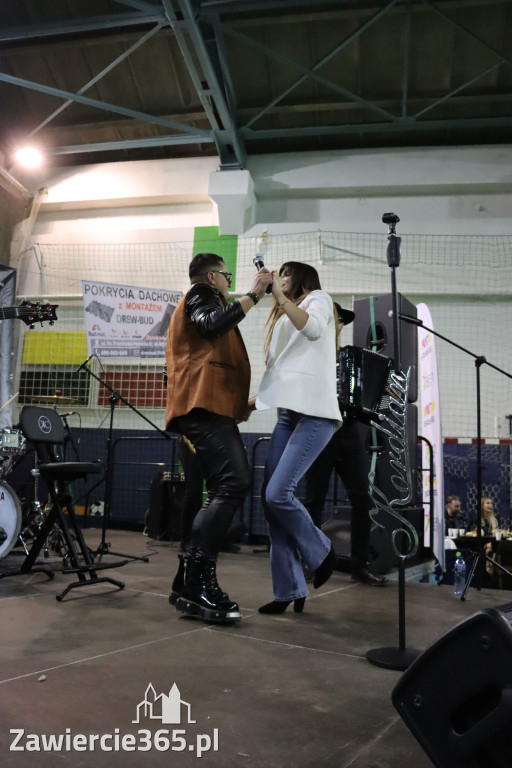 Fotorelacja: Artyści vs Policja - wydarzenie charytatywne w Zawierciu