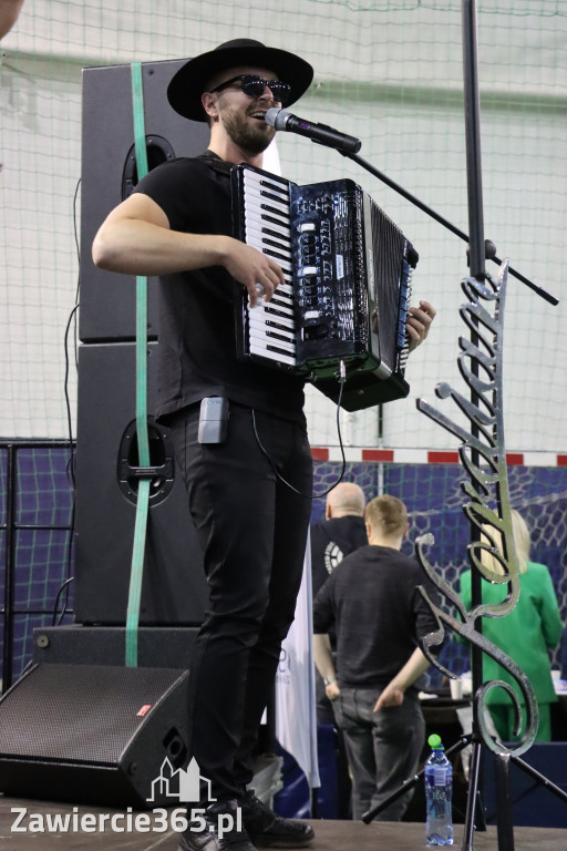 Fotorelacja: Artyści vs Policja - wydarzenie charytatywne w Zawierciu