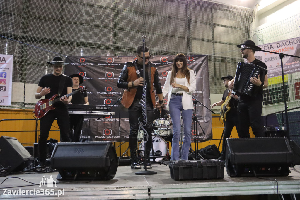 Fotorelacja: Artyści vs Policja - wydarzenie charytatywne w Zawierciu