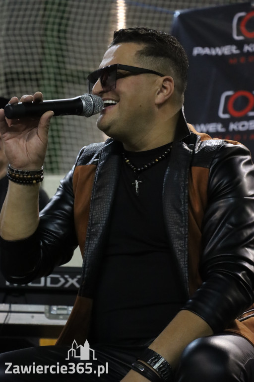 Fotorelacja: Artyści vs Policja - wydarzenie charytatywne w Zawierciu