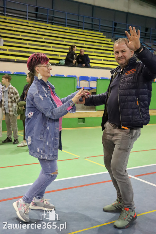 Fotorelacja: Artyści vs Policja - wydarzenie charytatywne w Zawierciu