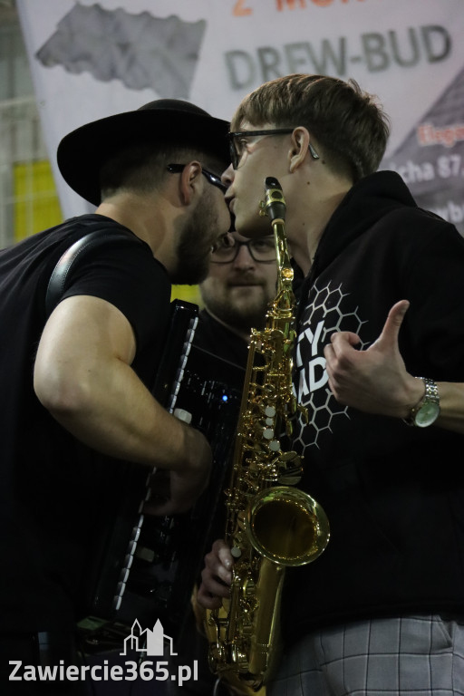 Fotorelacja: Artyści vs Policja - wydarzenie charytatywne w Zawierciu